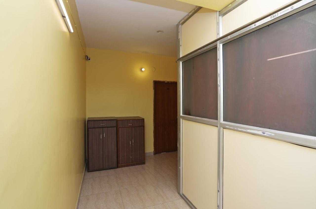 Oyo 14818 Sudarshan Apartment Kalkutta Exterior foto