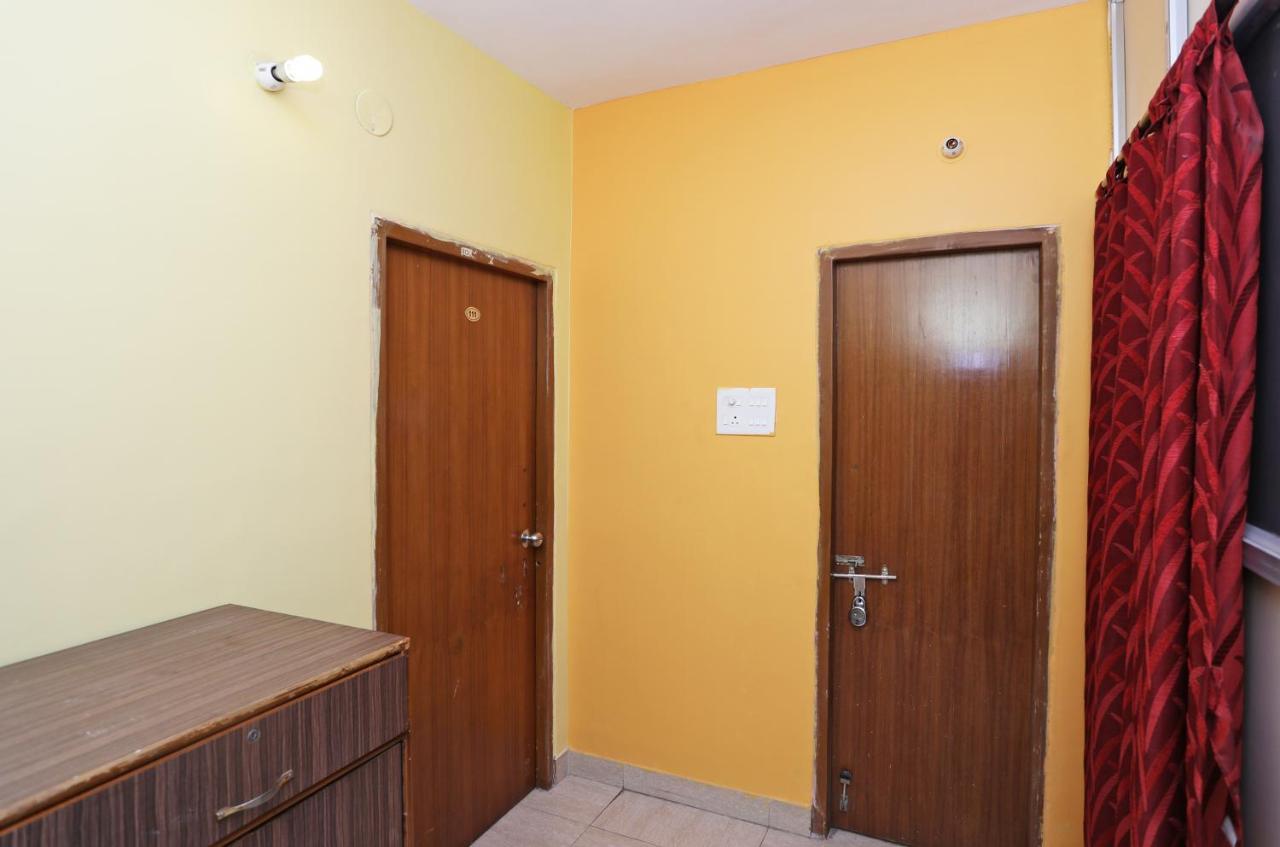 Oyo 14818 Sudarshan Apartment Kalkutta Exterior foto
